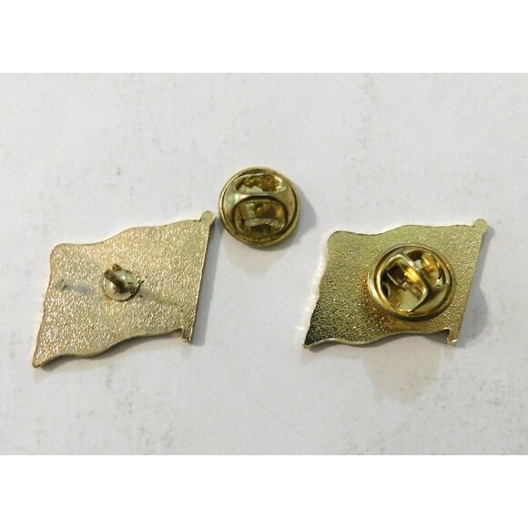 American Flag Lapel Pins Set Of 2 Patriotic Enamel Gold-Tone Secure Clutches - Picture 3 of 4